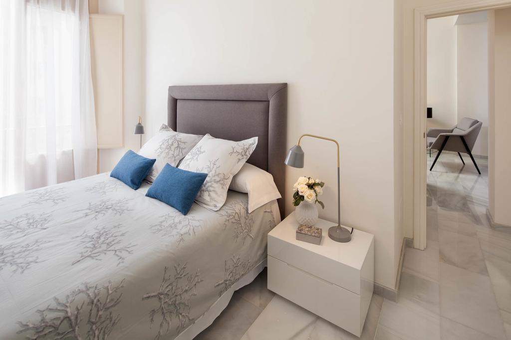 Inmalaga Catedral 1 Apartment ภายนอก รูปภาพ